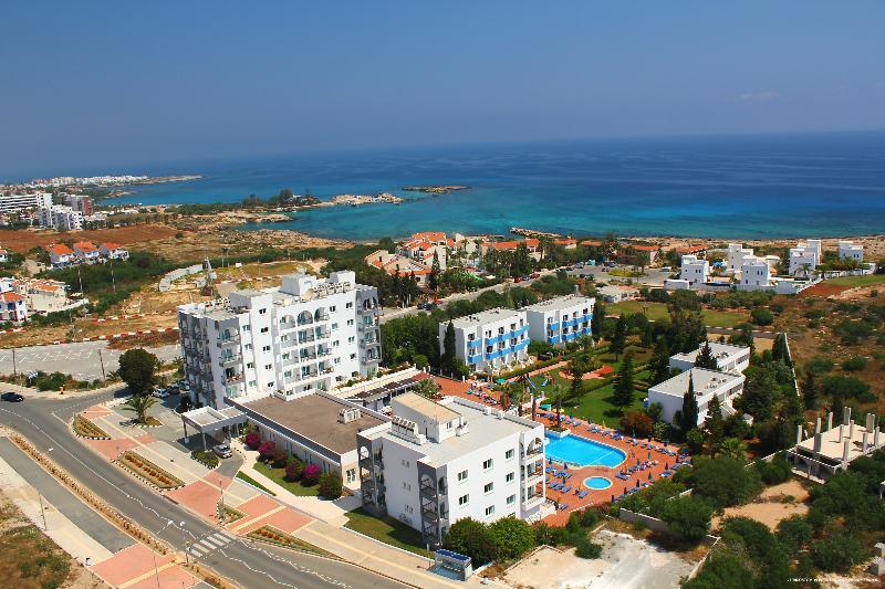 Paramount Hotel Apartments Protaras Eksteriør billede